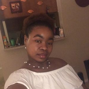 Meet your Posher, Lashunna